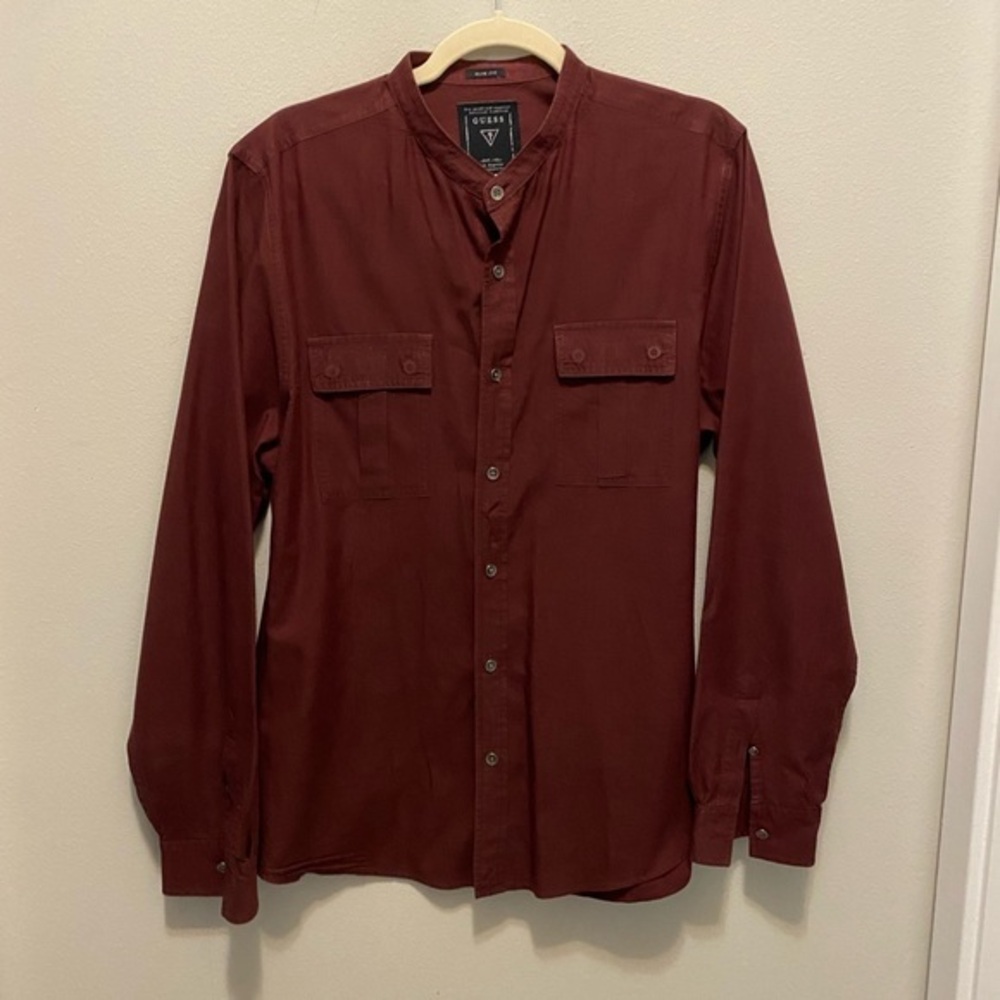 Guess mans maroon button down long sleeve . Size medium great condition.